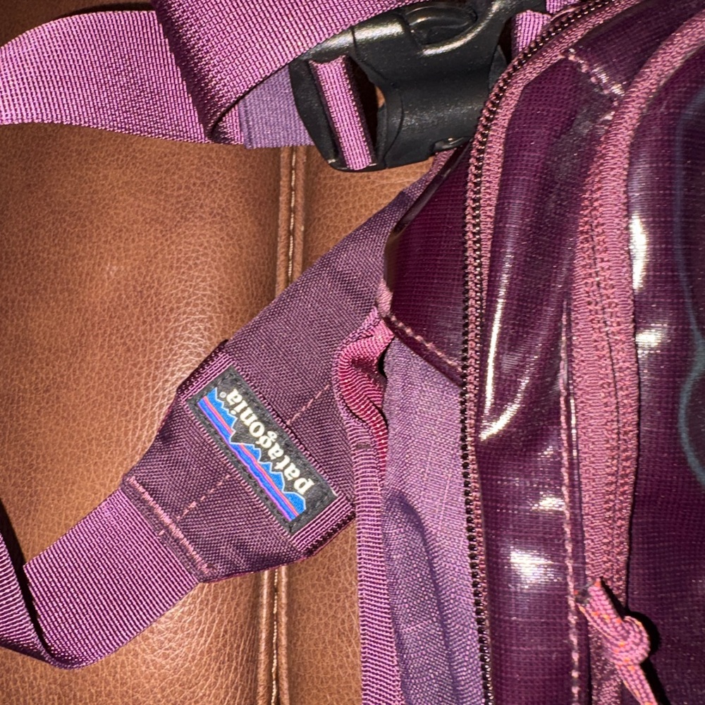 NWT Patagonia Black Hole Mini MLC 26L Travel Laptop Bag Pack Backpack #49265 - Picture 5 of 14